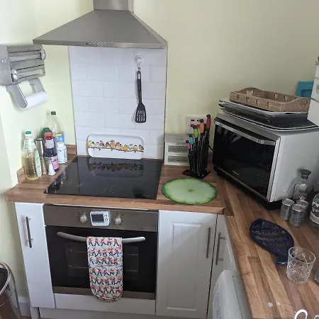 Metropol Seaview Apartment. Whitby